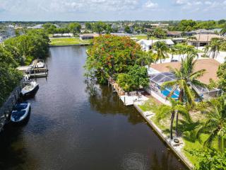 Waterfront Pool Villa with Sailboat access - 3