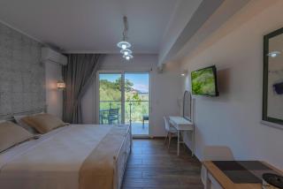 Olive Garden Villas and Apartments - Chrisi Ammoudia - 0