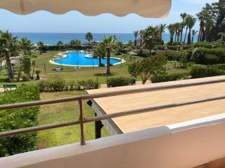 Magnifico Chalet primera línea de playa Manilva - San Luis de Sabinillas - 4