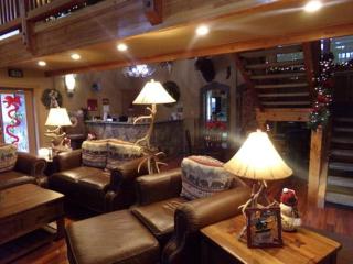 Cowlitz River Lodge - Packwood - 3