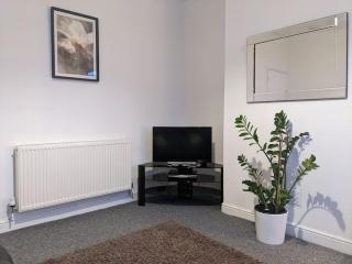 Charming 3-Bed House in Whitwell village - Worksop - 9