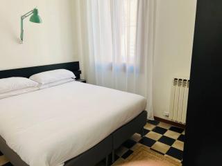 100 mt to Station Venezia,FREE parking,shuttle airport Gorizia - Mestre - 0