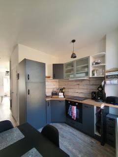 appartement rénové et lumineux a mers les bains au dessus d'un ancien commerce mersois en duplex pour 4 personnes pour du repos, des vacances ou pour le travail - Mers-les-Bains - 0