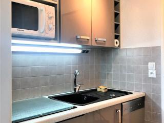 Appartement rénové au pied des pistes avec 2 balcons, piscine et WiFi - FR-1-267-198 - Le Corbier - 5