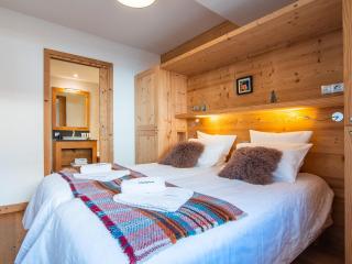 Chalet Landenoire · Ski-in/Ski-out · Sauna & Jacuzzi · Parking · WiFi · 8 Pers. - FR-1-344-777 - Saint-Martin-de-Belleville - 3