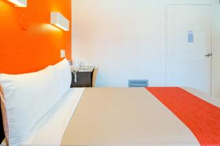 Motel 6-Carlsbad, CA Beach - Carlsbad - 9