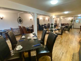 The County Hotel - Self Check-In, Ultra Fast WI-FI, Free Parking, Central Location - 2