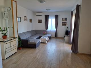 Apartments Marella - Skradin - 5