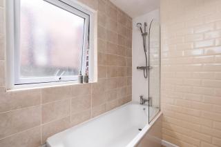 Spacious 5 Bed House, perfect for groups, great location - Liverpool - 3