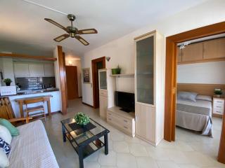 Apartamento con piscina en 1ª línea de playa en Salou - Salou - 9
