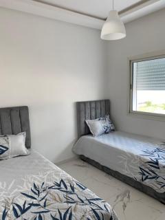 Lovely 4-bedroom condo with pool - Rabat - 1