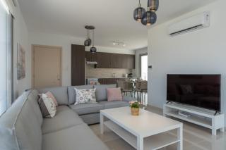 Harmonia 2-BR Apt in Livadia - Larnaca - 9