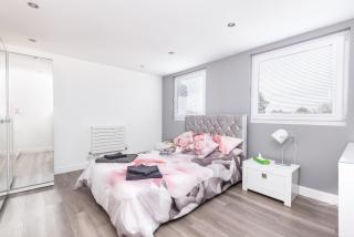 Modern Minimalist 3-Bed Duplex Apartment in York I Pass The Keys - York - 8