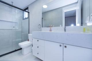 Adra 106 - Apartamento no centro de Bombinhas - Rooftop com piscina e academia - À poucos metros da praia - (Consultar serviços de roupas de cama e banho) - Bombinhas - 1