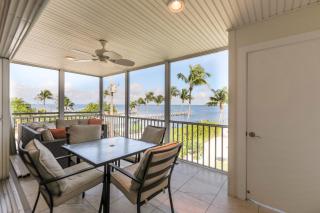 Captiva HIDE A WAY 2D - Captiva - 1