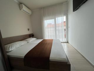 Villa Cavar, Apartments Close to the Beach - Makarska - 3