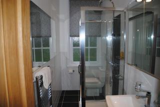Spacious 2-Bedroom Apartments in Windsor CH - Windsor - 7