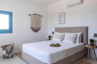 Serenity Villa w/ Pool in Butterfly Valley - Kampos Paros - 3