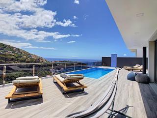Wild River Villa - pool & sea view by LovelyStay - 9