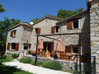 FONT NOUVELLE maison de charme Drôme Provençale, 6 ou 10 personnes avec piscine - Plaisians - 4