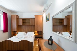 Guesthouse Sanela - Pomena - 1
