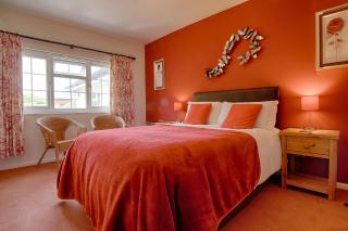 Leworthy Farmhouse Bed and Breakfast - 2