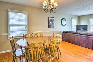 Family-Friendly Omaha Home about 5 Mi to Dtwn! - Omaha - 4