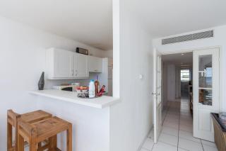 Bright two bedroomed apartment on the beach in Cannes with huge terrace with fabulous sea views - 2001 - Cannes - 4