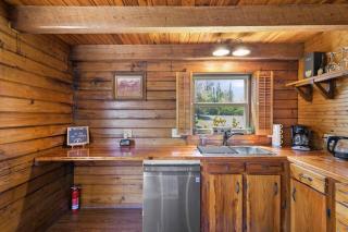 Fun fishing river cabin 23mi to beach with private dock 3BD 2BA - 4