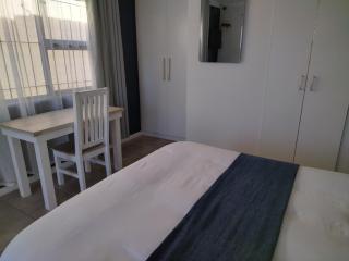 Mavi Guest house - East London - 6