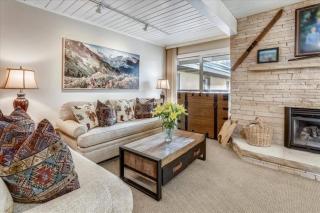 2 Bedroom Condo In Downtown Aspen, Just One Block To Silver Queen Gondola - 4