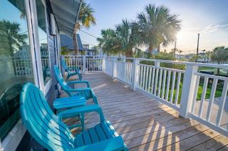Canal-Front Jamaica Beach Home Less Than 1 Mile to Sand! - 9