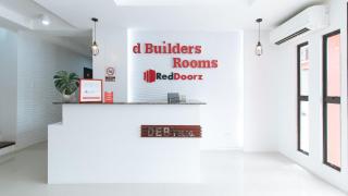 RedDoorz Plus at DBuilders Poblacion BGC - Manila - 6