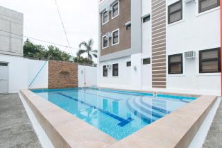 RedDoorz Plus at DBuilders Poblacion BGC - Manila - 0