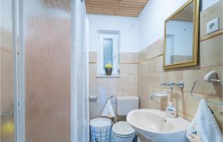 Cozy Home In Hrvace With Jacuzzi - Hrvace - 9