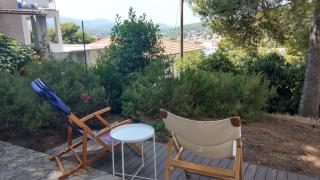 Cozy Jelsa apartment in the shade of the pines. - Jelsa - 0