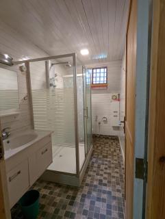 The Door to Nirvana Backpackers Hostel Kotagiri - 8