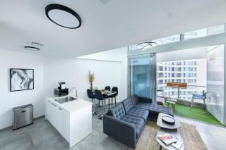 Spacious 3BR Duplex w Balcony in City Center and Mamad by Sea N' Rent - Tel Aviv - 7