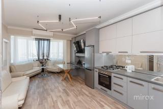 Utra Center Beste apartment city view - Chişinău - 0
