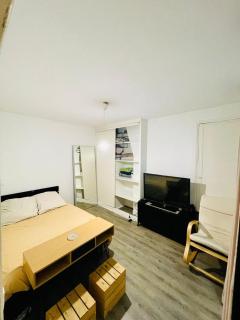 Appartement en plein coeur du 10eme et proche de plusieurs Gares - París - 8