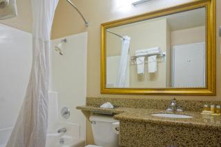 Days Inn by Wyndham Mission Valley-SDSU - San Diego - 1