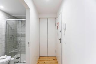 Lapa Flat in City Center by LovelyStay - Oporto - 6