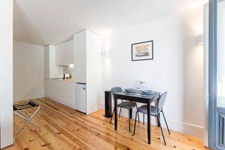 Lapa Flat in City Center by LovelyStay - Oporto - 4
