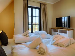 Reetland am Meer - Luxus Reetdachvilla mit 3 Schlafzimmern, Sauna und Kamin F18 - Dranske - 3