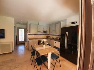 CHEZ FREDO ET MAG - Le Lavandou - 6