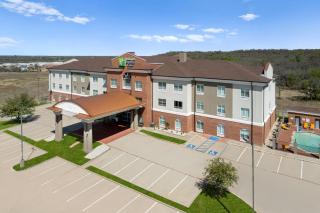 Holiday Inn Express & Suites Graham by IHG - Graham - 7