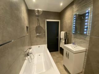 Eden Escapes Serviced Apartments - 5