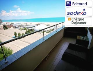 SeaView Cancun Apartments Summerland Mamaia - 3