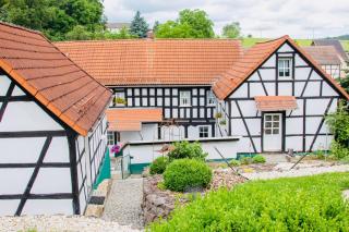 Thüringer Tannenhof Ferienwohnungen - - 5