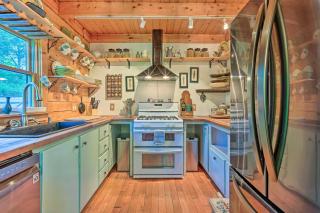 Cozy Mount Snow Chalet with Game Room and Hot Tub - Dover - 3